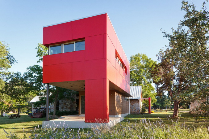 temporary-red-box-house (7)