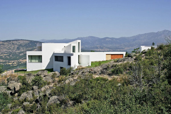 exterior-modern-residence-El-Viento