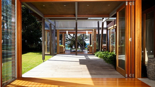 vacation wood glass house for environment (10)