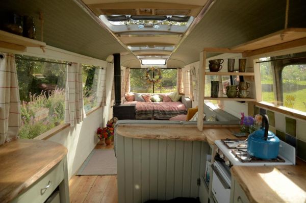majestic-bus-small-home2