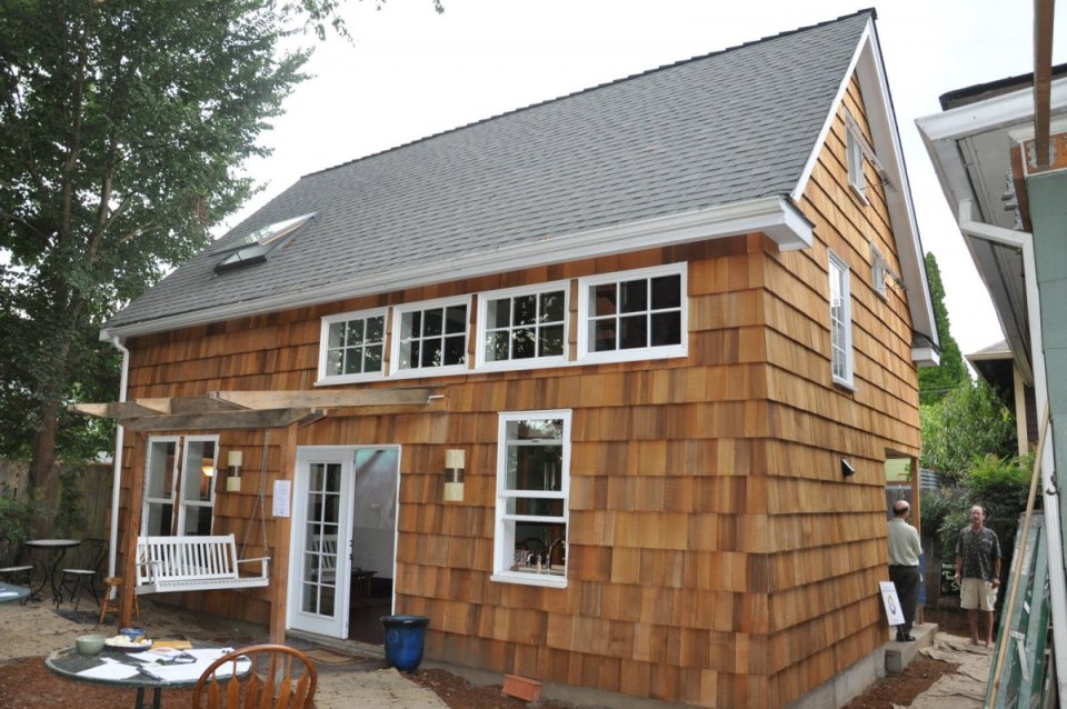 studio cottage house loft wooden (2)