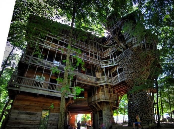 world largest treehouse in tennessee usa (5)