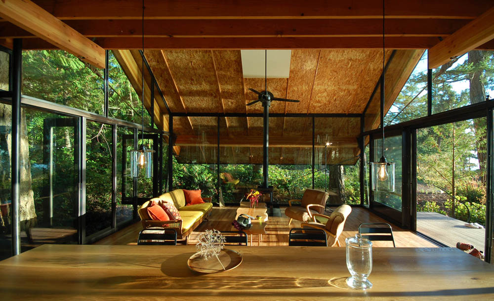 modern cottage glass wall in forest (5)