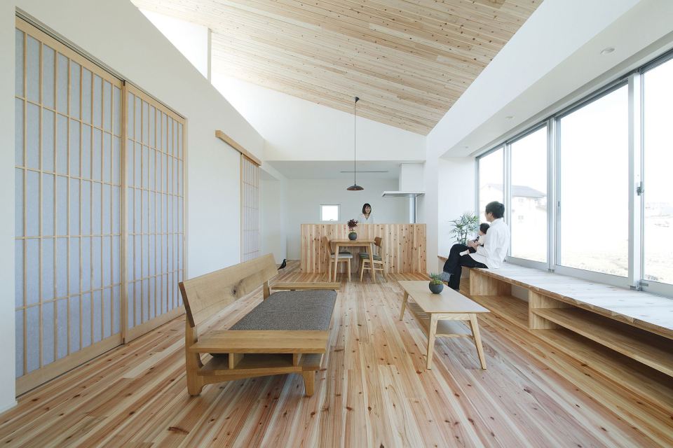 modern serene japanese house with bright white wooden interior (7)