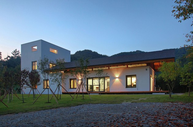 modern country cottage house in south korea countryside (2)
