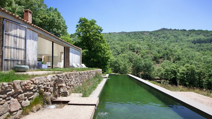 modern-rock-house-with-pond (4)