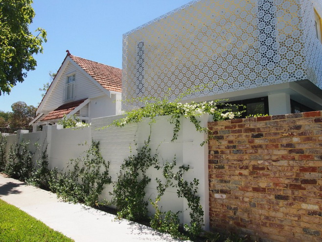 renovated-modern-house with swimming pool (2)