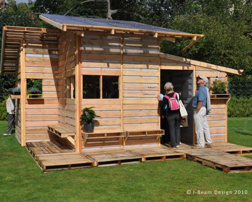small-modern-pallet-house (5)