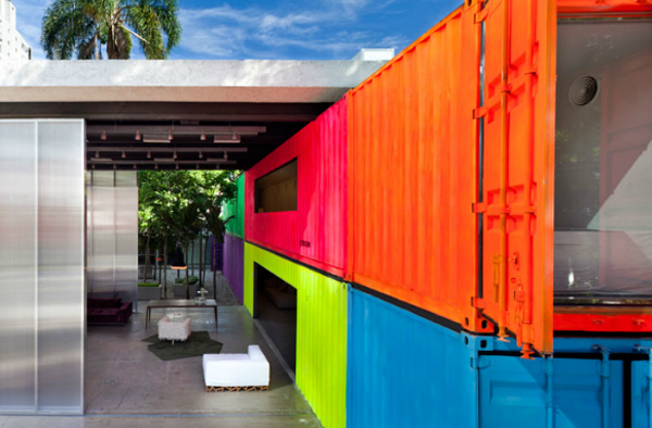 22-most-beautiful-house-from-shipping-container (20)