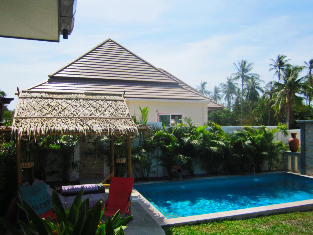 contemporary-villa-with-swimming-pool (9)