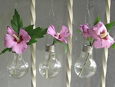 21 creative-ways-to-repurpose-lightbulbs (4)