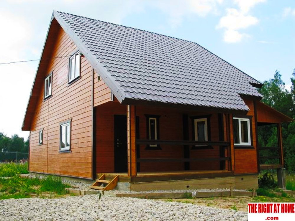 country wooden classical house (2)