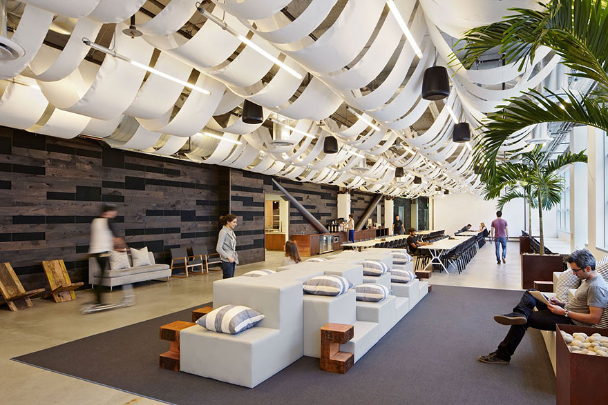 12 coolest offices in the world (23)