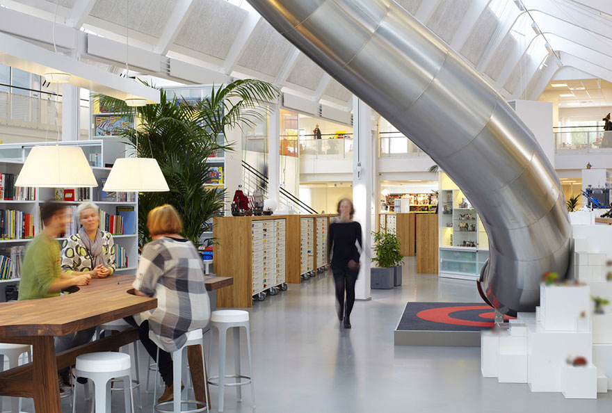 12 coolest offices in the world (44)