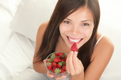 7 benefits of strawberry and beauty tips (5)