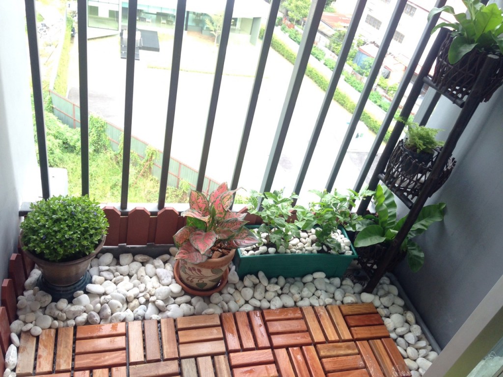 review-diy-renovated-natural-balcony (2)