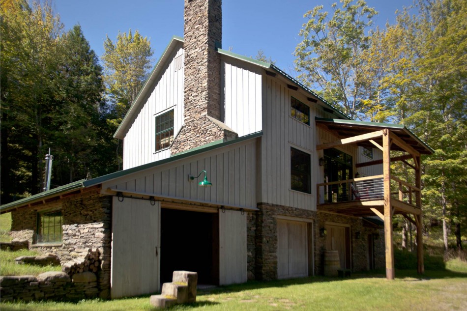 renovated barn house built in 1820s (10)