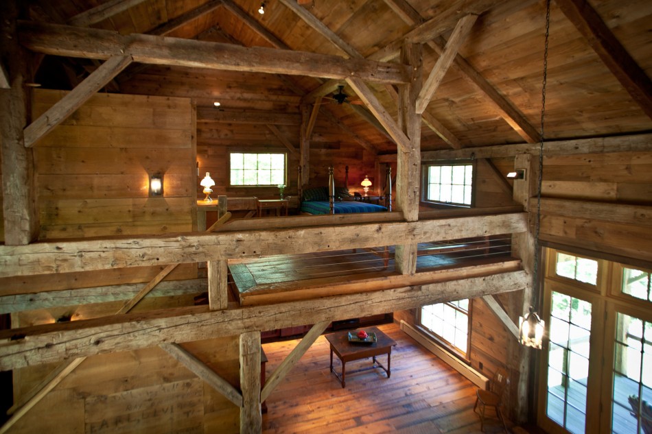 renovated barn house built in 1820s (7)