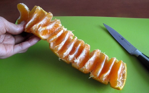 3 easy steps to peel orange (1)