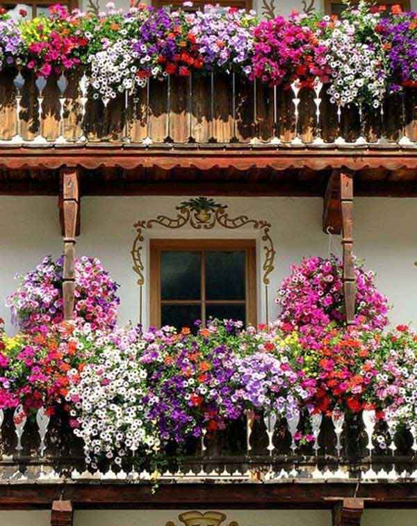 24-ideas-for-charming-exterior-flower-decoration (12)