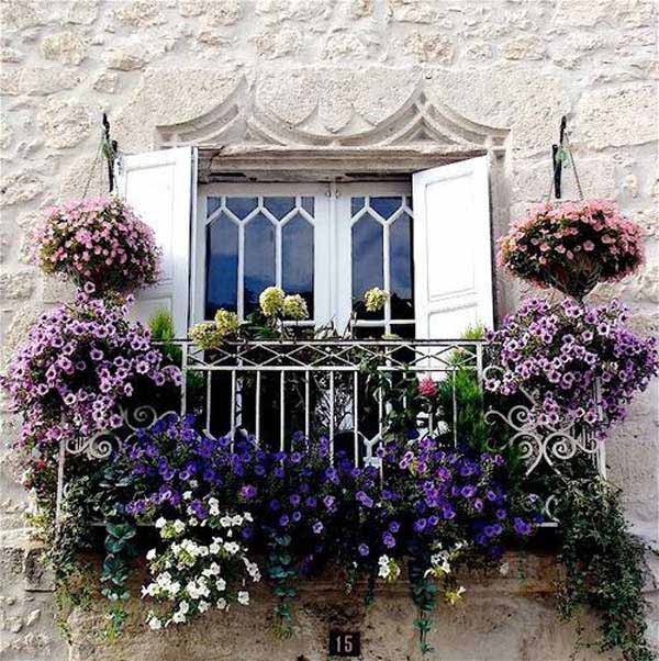 24-ideas-for-charming-exterior-flower-decoration (16)