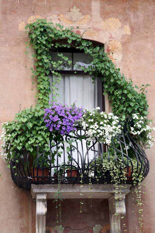 24-ideas-for-charming-exterior-flower-decoration (6)