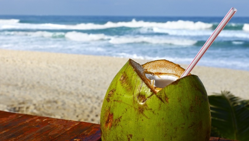 7 benefits of coconut water for girls (7)