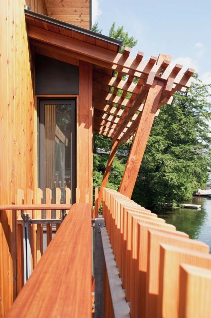 Wood-Fence-Boathouse-Muskoka-Lakes-Ontario