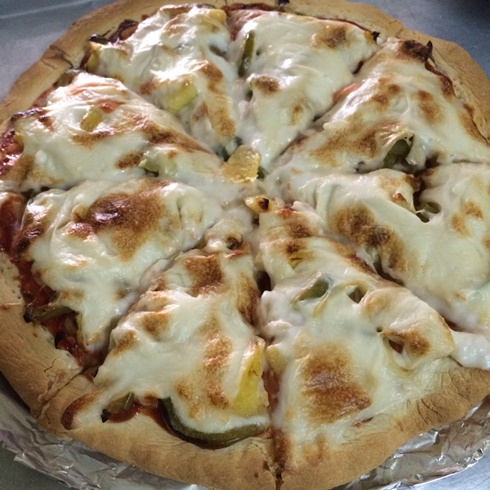 cheesy vegan pizza recipe (1)