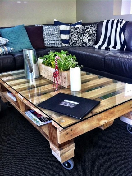 10-ideas-to-recycle-old-pallet (3)