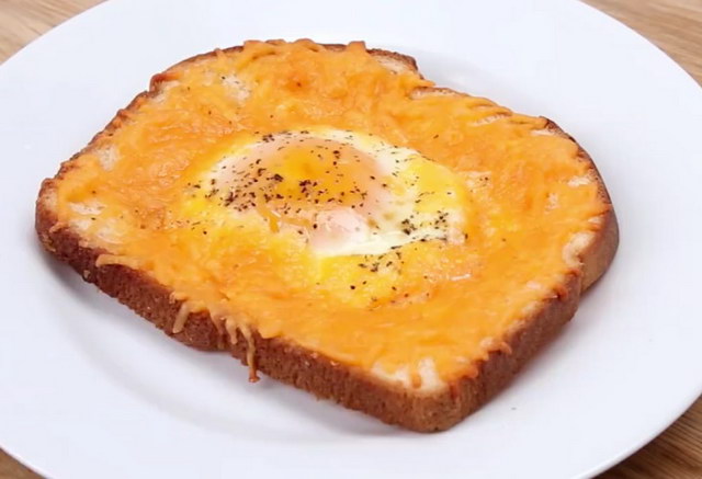 cheesy-egg-toast-recipe (7)