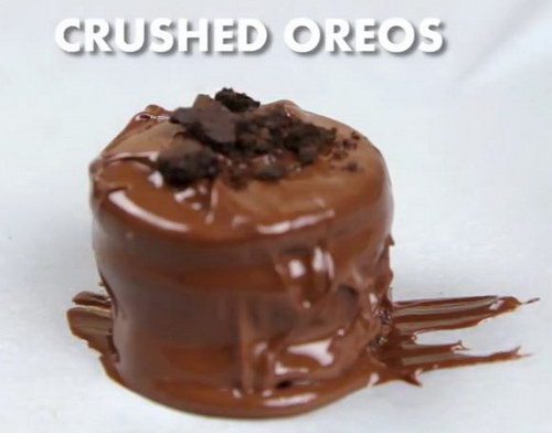 Chocolate Covered Reese's Stuffed Oreos recipe (9)