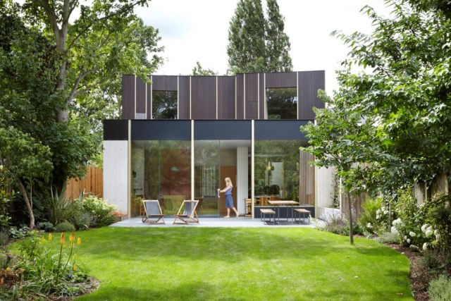 Pear-Tree-House-in-South-London-by-Edgley-Design-2