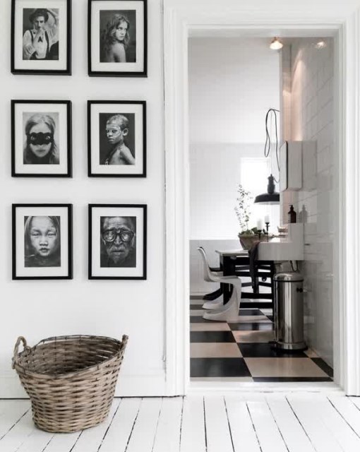 black-and-white-display-family-photo-walls