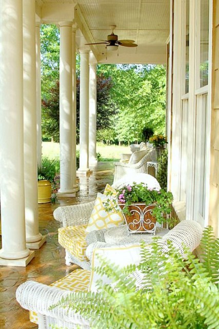 cozy-porch-decor-with-yellow-colors
