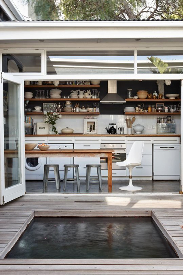 open-kitchen-with-internal-courtyard