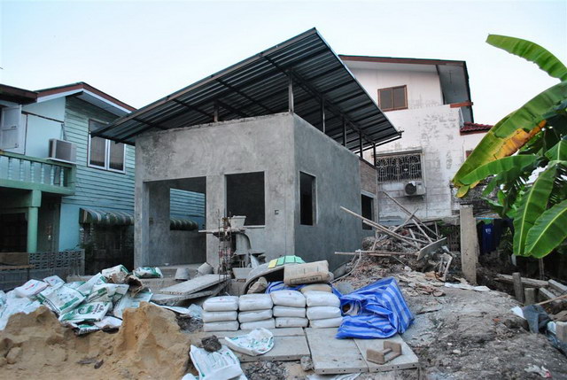 40 sqm concrete house review (38)