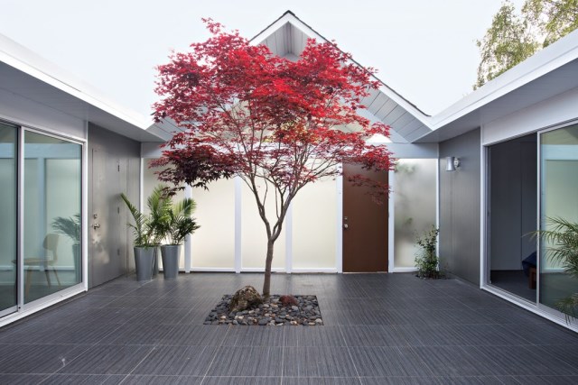 Eichler-house-modernized-by-Klopf-Architecture-www.homeworlddesign.-com-15-1024x683