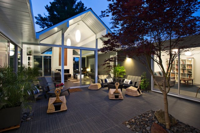 Eichler-house-modernized-by-Klopf-Architecture-www.homeworlddesign.-com-27-1024x682