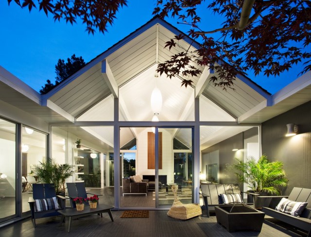 Eichler-house-modernized-by-Klopf-Architecture-www.homeworlddesign.-com-28-1024x780