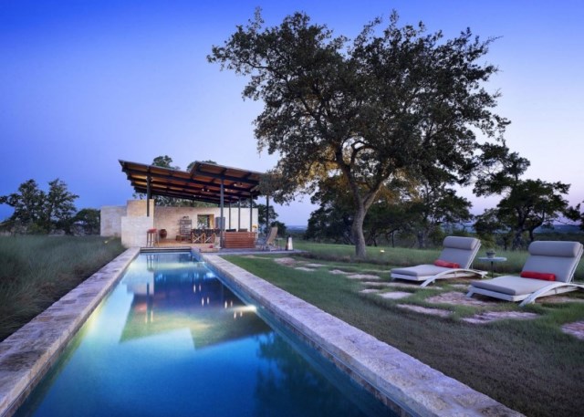 House-designed-by-Lake-Flato-Architects-Center-Point-Texas