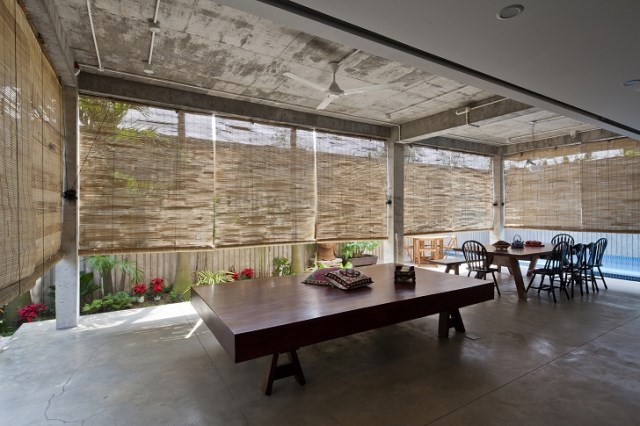 Contemporary home tropical Materials wood and cement (10)