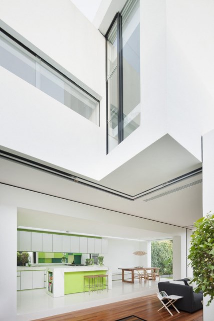 Modern house white and green (13)