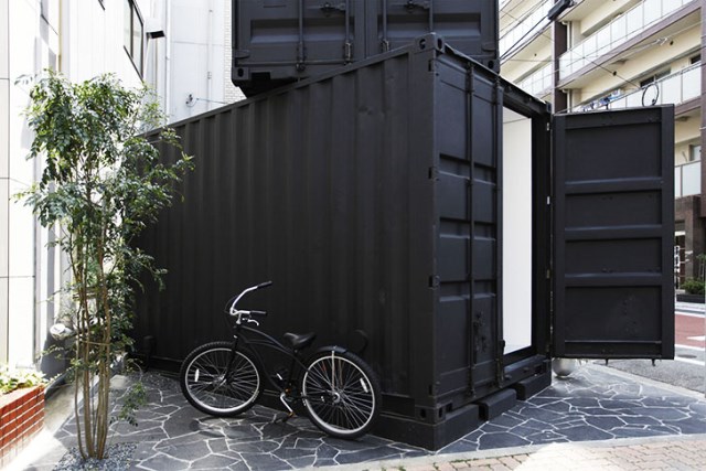 Tomokazu-Hayakawa-Recycled-Shipping-Containers-Gallery-CC4441-5