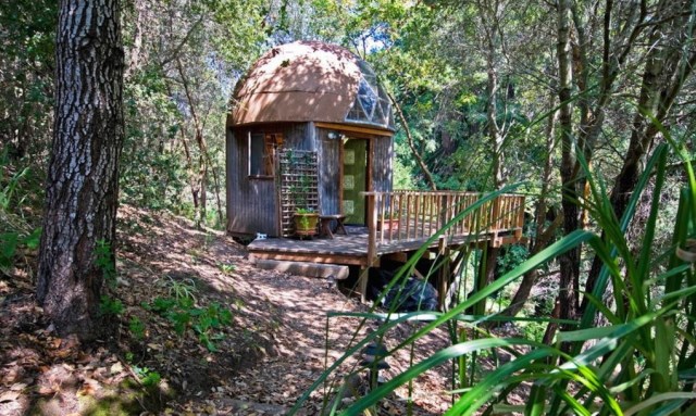 tiny-mushroom-dome-cabin (9)