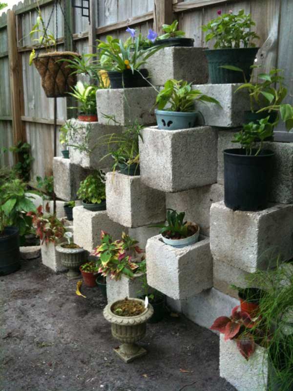 10-creative-ways-to-decorate-with-concrete-blocks (11)