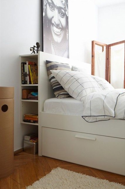 10-small-bedroom-with-headboard-storage-ideas (7)