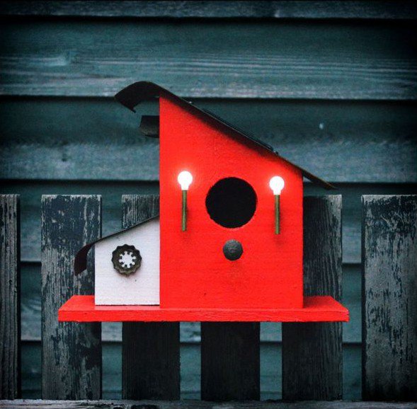 19-diy-birdhouse-designs (10)