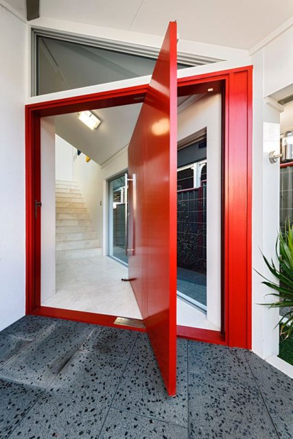 25 modern-front-door-with-wood-accents (15)