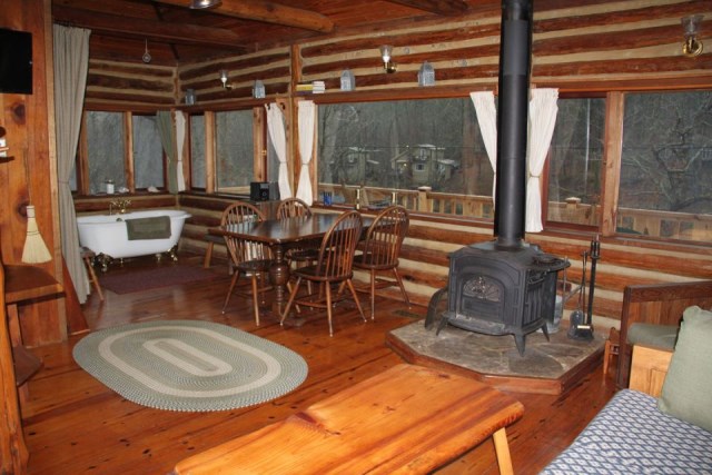 the-perch-ozarks-log-cabin (5)